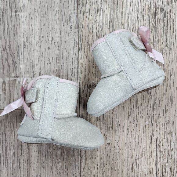 UGG Australia Infant Booties - Picture 1 of 4